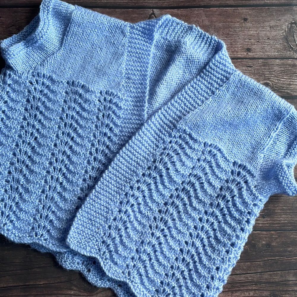 HANDCRAFTED | Cornflower blue cropped knit jacket - Picture 1 of 6